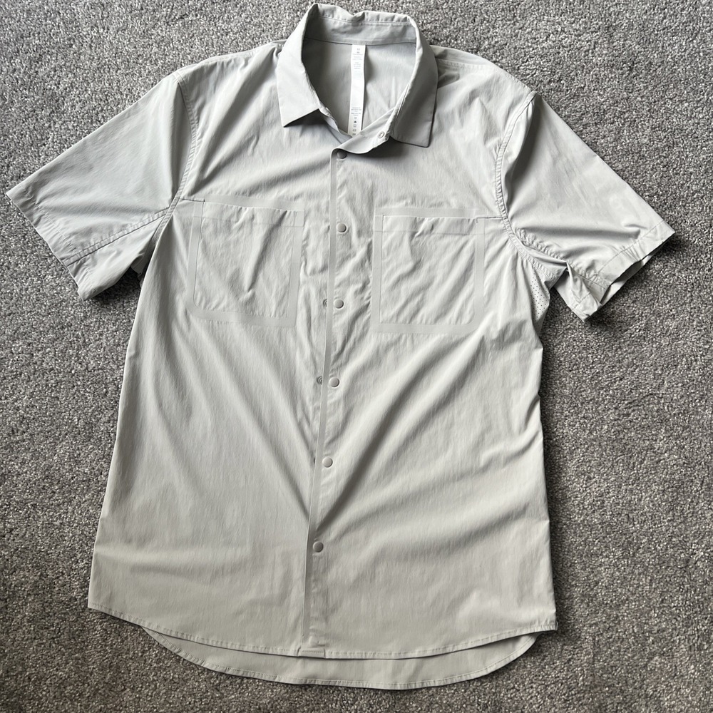 lululemon mens button down shirt medium Nylon